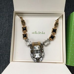 Stella and Dot Phoenix pendant (6a)